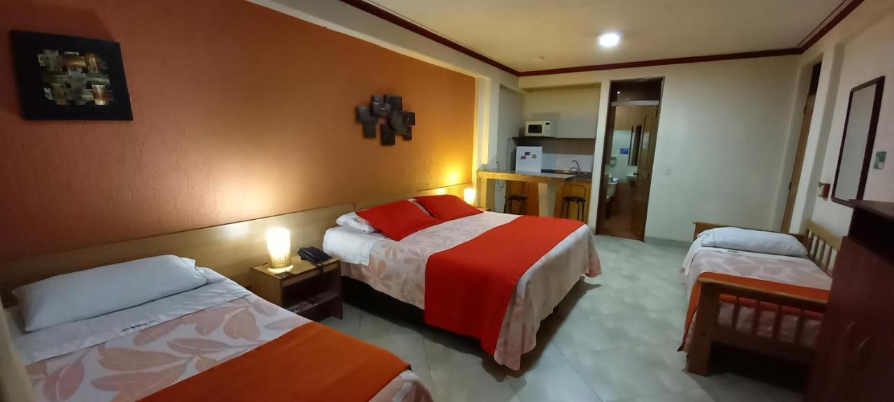 Hoteles Bogota Inn Turisticas 63 Екстериор снимка