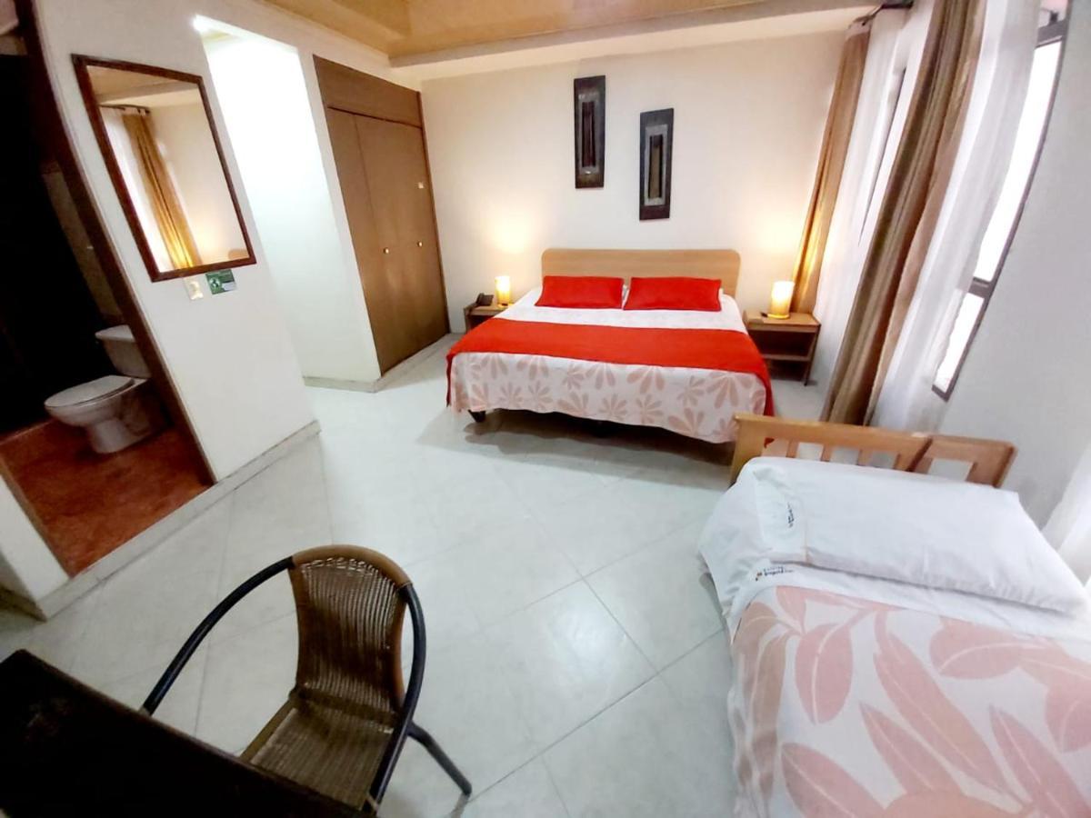 Hoteles Bogota Inn Turisticas 63 Екстериор снимка