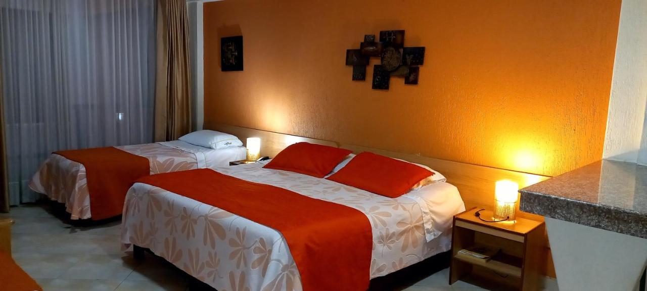 Hoteles Bogota Inn Turisticas 63 Екстериор снимка